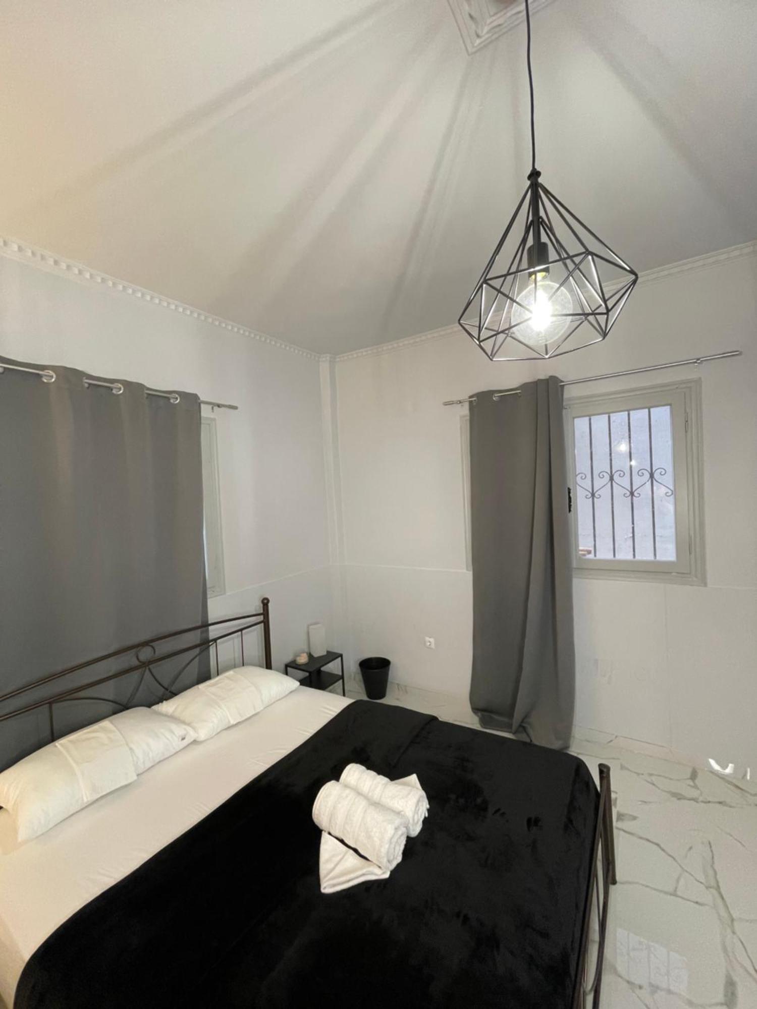 Airpoint Renovated Apartment Artemida  Exterior foto