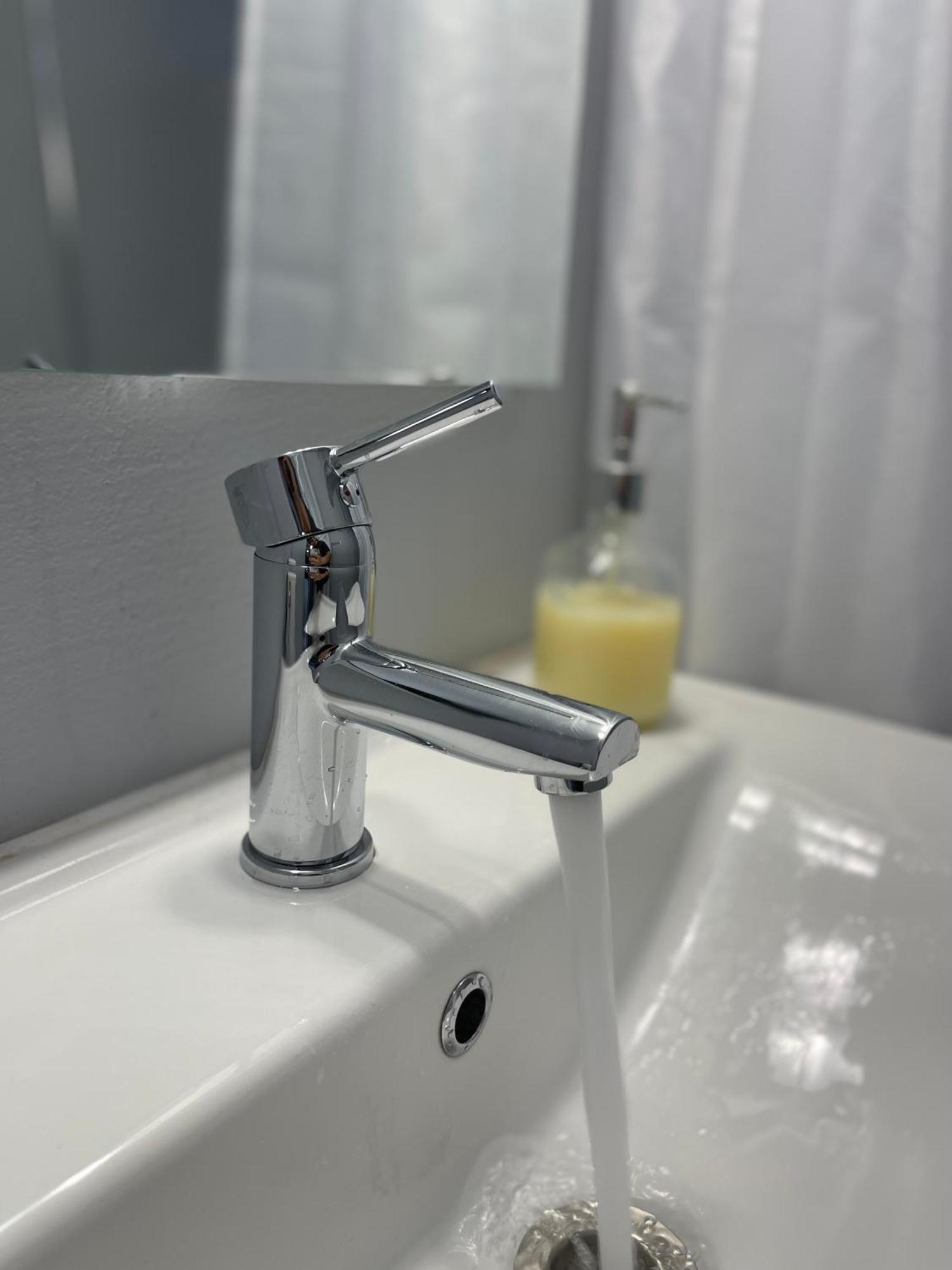 Airpoint Renovated Apartment Artemida  Exterior foto